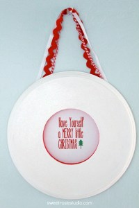 Merry-Mod-Podge-Christmas-wall-decor