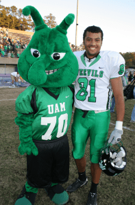 Now I know that a boll weevil is a real insect known to cause a lot agricultural infestation. Its a long nosed brown beetle. This looks like an alien from outer space and thus a different life form entirely.