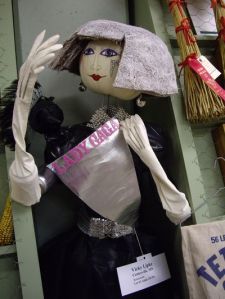 Still, I can't help but be disappointed in this scarecrow. I mean given Lady Gaga's reputation for wearing outlandish outfits, her dress is pretty tame. Perhaps her dressing up as a straw princess or a crow would've been more appropriate.