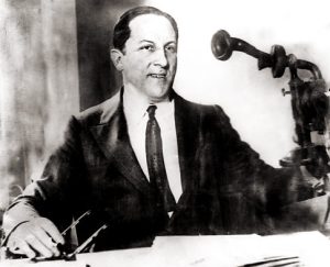 Yes, ladies, this is a genuine photograph of the guy who fixed the 1919 World Series on his telephone. Kind of disappoints you that he doesn't look like the New York Jewish mob boss from Boardwalk Empire doesn't it?