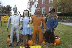 Because one of the main characters we remember from that movie is a scarecrow. Get it? Still, looks pretty creepy.