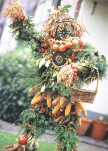 This one won't be scaring crows as much as helping critters to an all you can eat buffet. Seriously, it's basically saying, 