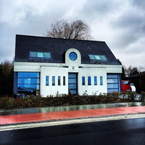 Kind of reminds me of what Batman's greenhouse may look like if he ever got into gardening. Also seems to have a monstrous face.