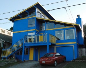 Now I wouldn't be surprised if this house was in Sweden and the head of IKEA lived there. And I wouldn't even be at all surprised if that person had to build the house from a set of pictoral instructions.