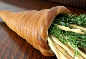 Talk about edible decoration. Still, this is genius if you really think about it.