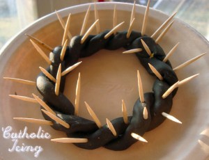 Now I'm sure there's nothing wrong with using a crown of thorns as a DIY project or Easter decoration. However, it's best that you don't make this item a sacrilegious artifact by using it as an hors de' oerdurve tray. Else, the Lord will smite you.
