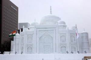 Of course, anyone who knows anything about India knows creating such a sculpture like this wouldn't be possible in that country. Well, save maybe the Himalaya Mountains, but you don't want to go there.