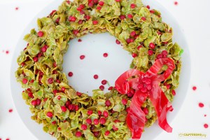 Okay, so maybe cornflakes don't do well against green dye. Yet, they do bring a leafy feel to it.