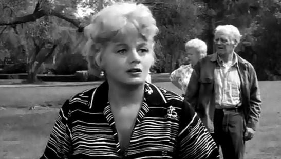 8200592897_fa87e1d11b_z