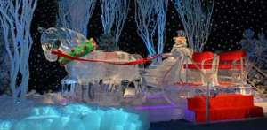 Of course, this may be a better place for a Christmas photo op with your sweetheart or family than an actual ride. Seriously, ice horses don't go anywhere.