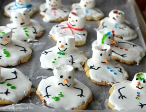 Have to hand it to the person who thought of this. I mean I've never seemed these kind of cookies before. Yet, I don't understand while some of them are smiling despite melting their way out of existence.