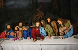 Looks like all the apostles seem to peering at some weird mole on either Jesus's neck or hands while the Roman soldiers are in the back waiting for them to leave. That one on the far left seems as if he wants to go to the bathroom to wash his hands for some reason.