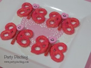 Eat these and you'll literally have butterflies in your stomach as far as I could see. Nevertheless, they seem too adorable to resist, especially in pink.