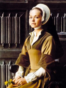 Susannah York's Telegraph obituary characterized her as "the blue-eyed English rose with the china-white skin and cupid lips who epitomised the sensuality of the swinging Sixties." Yet, her roles as Sophie Western or Katherine More "swinging" in my definition.