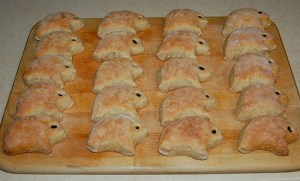 Of course you can tell they have jelly in them because there are fruit in the their eyes. Best treat you can give to your neighborhood Punxsutawney police officer. Seriously, they'll need it.