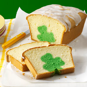 Yet, how they got the shamrock in the bread, I'll never know. Seriously, how in the hell did they do that?