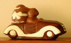 Now this is professionally made but it's worth showing on this post. Nevertheless, if he goes any faster, the egg might be scrambled.