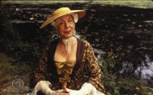 Despite not being conventionally attractive, Dame Edith Evans is said to play more than 100 roles on stage ranging from classics to modern voices. In movies, she was known for playing highly aristocratic woman like Miss Western shown here from Tom Jones.