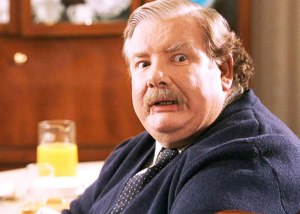 Though most people remember Richard Griffiths as Uncle Vernon, he's also a rather accomplished actor on the British stage who really hated it when someone's cell phone would ring during his performances.