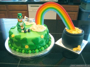 Of course, this cake needs 2 dishes since the pot of gold was made separately and is so big. Also, I don't know what to make of that leprechaun.