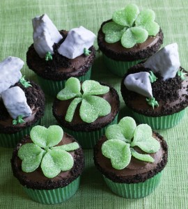 Now you have to admire how they used little Debbie cakes to bring out the Blarney Stone. Yet, these sure look tasty, especially since they're chocolate.