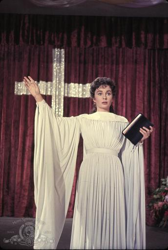 1960 was a big year for actress Jean Simmons who had 2 memorable performances that years as a slave girl who romances Kirk Douglas in Spartacus as well as Sister Sharon Falconer from Elmer Gantry, a role she should've received an Oscar nomination for but didn't.