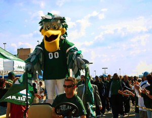 Now the pelican mascot is understandable with Tulane being in Louisiana. However, the green feathers and the crazy smile are kind of disconcerting. Also, when it came to naming it most of the college students wanted it to be, "Pecker" but it was named "Riptide" for obvious reasons.