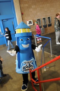 Okay, now I have 2 gripes about this one. For one, I have no idea why anyone would want their mascot to be a freaking inanimate building, lighthouse or not. Second, there's something not right about his smile. Seriously, why does this guy even exist?