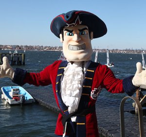 "Hello, I'm an upper class twit who likes to rob stuff from cargo ships and sell them on the shore. Look at my awesome suit and cravat, bitches."