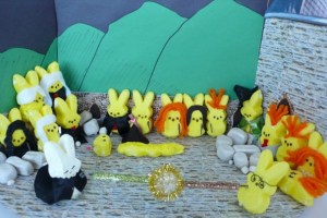 Now I had a Harry Potter peep diorama in the post from last year. But this was so well made that I couldn't pass it up. And they even have Fred dead and Neville killing Nagini.