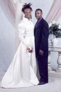 Now I'm sure guys could wear dresses if they want to. It's just that this guy looks as if he's some villain from some bad sci-fi space opera from the 1980s. I mean, that just doesn't look right to me.