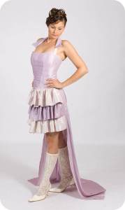 I don't know about you, but I could see one of Captain Kirk's love interests wearing this very outfit on an episode from the original Star Trek. If she painted herself green, she could even go to a Star Trek convention in that very outfit.