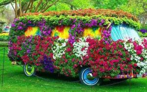 Behold, the flowery van fit for any flower child. Of course, you probably can't drive this thing if you wanted to. Might you might get high in it.