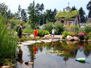 Now this is from the Coastal Maine Botanical Gardens, which seems to have more flowers than you'd expect a place so far north. Still, not sure if it inspires anything from Stephen King.