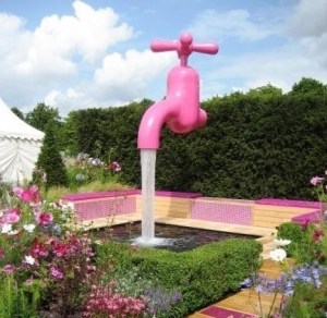 Yeah, I was asking how that faucet seems to appear out of nowhere. Then again, it probably has pipes hiding in the bushes.
