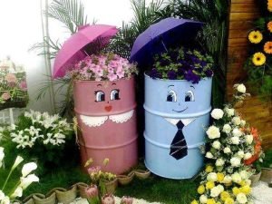 Yes, these have flowers in them as well as umbrellas on top. But these are so cute.