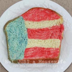 And it's almost in the form of an American flag. Still, I wonder how getting a slice like that is even possible.