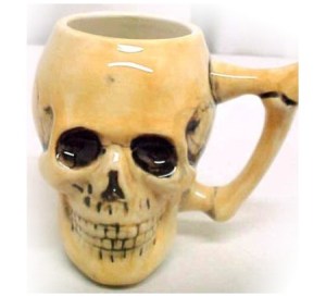 Now I'm sure people will freak out if you drink something from this one like red wine. Even if it is made from porcelain.