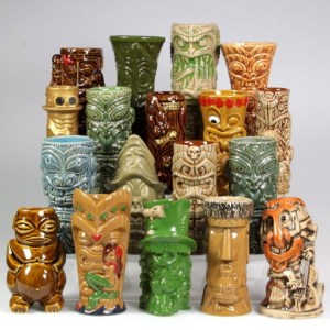 Man, tacky tiki stuff never gets old, doesn't it? I don't know about you but  culture biases aside, tiki  sometimes can range from cool to poor taste depending on the setting.