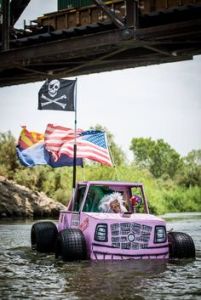 Now I'm not sure whether it looks badass, clever, or tacky. May be a combination of all 3 for all I know.