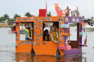 Let me guess, this float is manned by a bunch of middle aged to elderly women who are either lesbians or terminally single that they see cats like their own children. Then again, they could just be a bunch of cat hoarders who take in any feral feline they can find which is very much ill-advised.