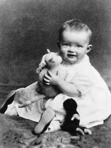 Now this baby girl will grow up to be one of Hollywood's foremost actresses and have big eyes. Her roles would range from ugly ducklings, spinsters, fallen women, divas, and bitches. Oh, and she'd go on to be president of the Academy of Motion Pictures and win 2 Oscars.