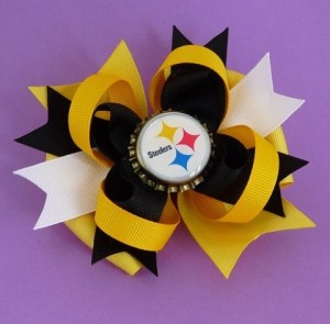 Yes, they have these. Oh, and yes, they do have one for every team. Of course, upon seeing this my Aunt Jane might consider getting one of these for my cousin Ava.