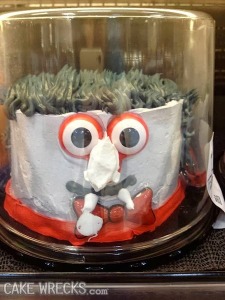 However, this isn't how you should do a vampire cake for Halloween. This vampire looks like he's  an embarrassing love child of the Count from Sesame Street. Seriously, it's too cute.