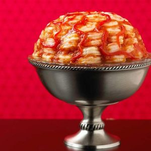 Now that looks so disgusting that it's bound to gross out some party guests. Still, shrimp seem to make rather convincing brain matter for some reason.