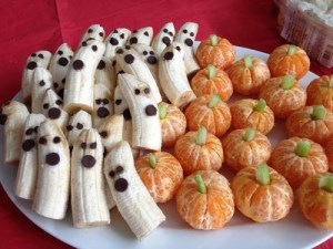 And by that I mean banana ghosts and orange pumpkins. Or pumpkins made from oranges. Seems like the first healthy treat on this post.