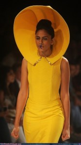 Just because she's the sun doesn't mean she's all rainbows and sunshine. Also what the hell did she do to her lips?