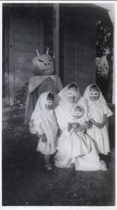 And I suppose everyone here is dressed like ghosts in order to scar the neighbors. Then again, they were probably very easy to make. But they're just as scary.