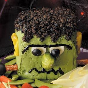 Well, at least that's a more original choice than a skull or pumpkin one. Yes, the cheese is green. But still, I think it's clever.