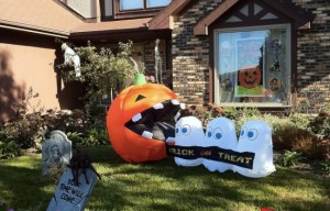 This is more or less a Halloween tribute to Pac Man. Just so you know. Still pretty funny.